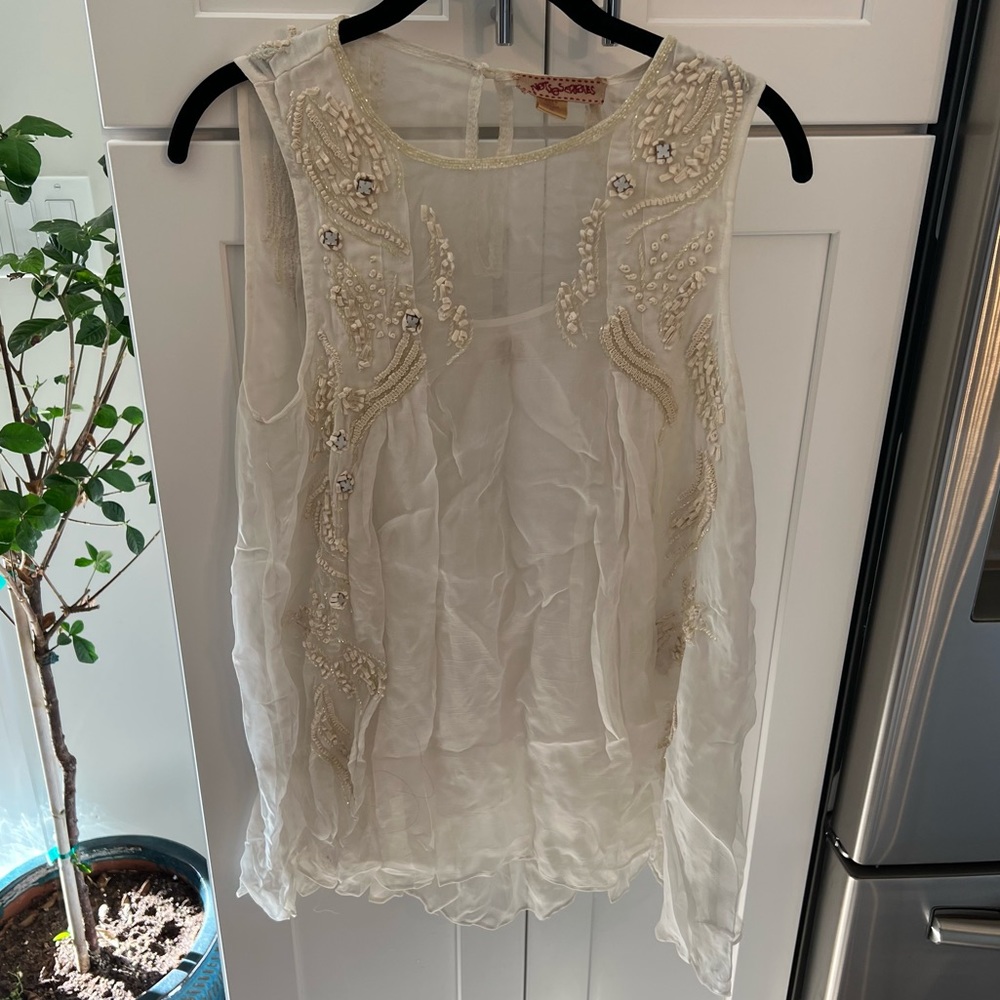 White sheath top NWOT